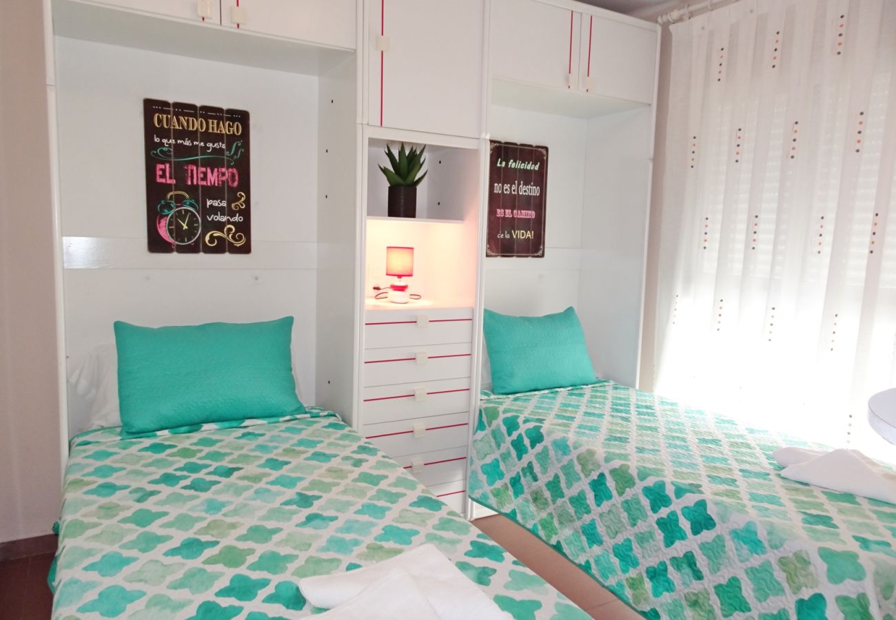 Apartamento en Gandia - CAPRI 2 -2 - 4   /   EN PLAYA DE GANDIA