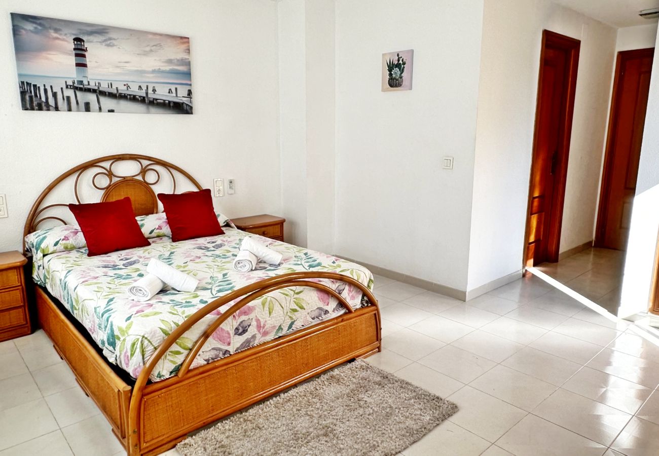 Casa adosada en Gandia - CHALET BALADRE 26    /   PLAYA DE GANDIA