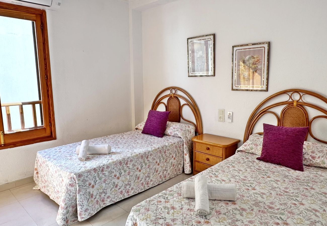Casa adosada en Gandia - CHALET BALADRE 26    /   PLAYA DE GANDIA