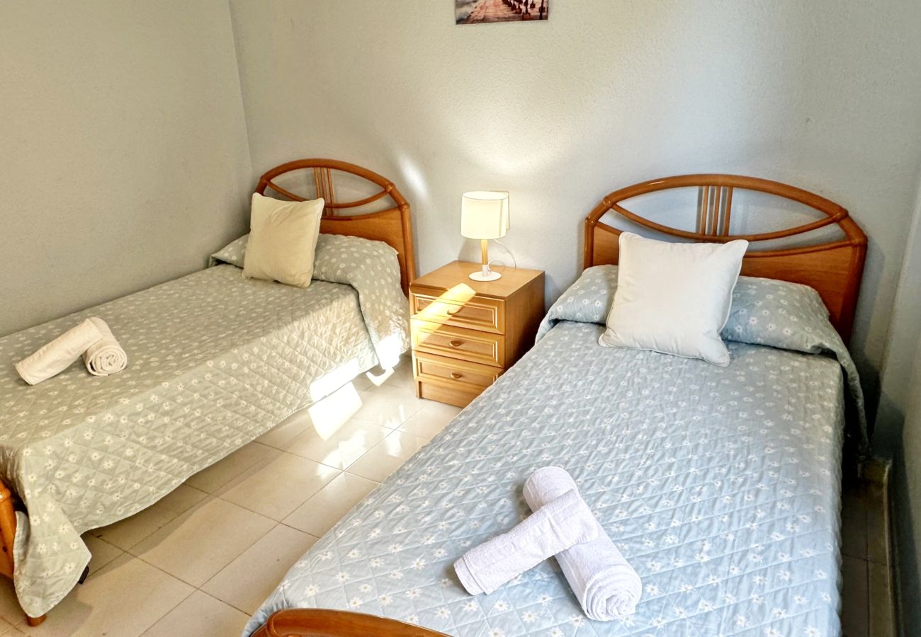 Casa adosada en Gandia - CHALET BALADRE 26    /   PLAYA DE GANDIA