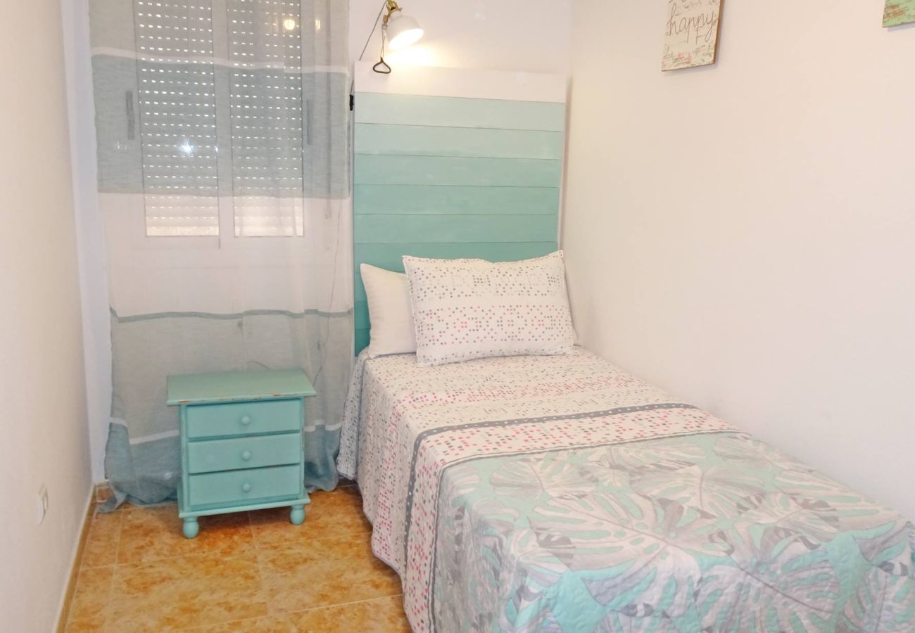 Apartamento en Oliva - POLIGONO 2 - 3ª - 1 - 106   /   SAN FERNANDO OLIVA