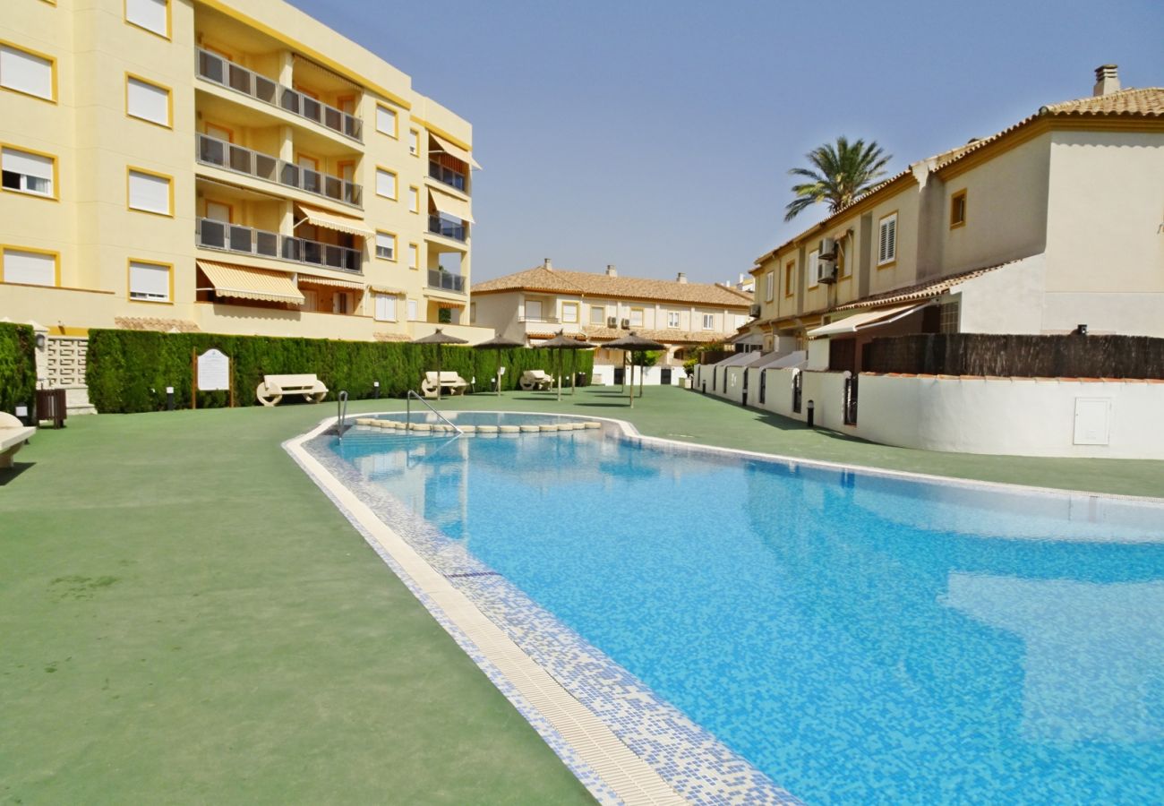 Casa adosada en Oliva - POLIGONO 5 - CASA 20   /   PLAYA DE SAN FERNANDO  OLIVA