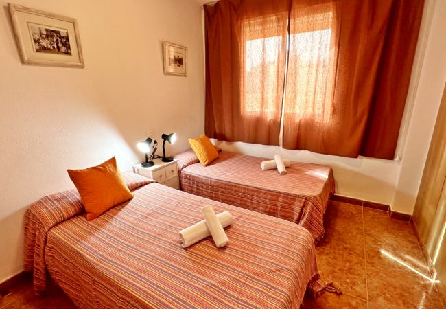 Apartamento en Miramar Playa - TARONJERS 27 - 1ª -2º - 3ª    /   PLAYA DE MIRAMAR Apartamento en Miramar Playa - TARONJERS 27 - 1ª -2º - 3ª    /   PLAYA DE MIRAMAR