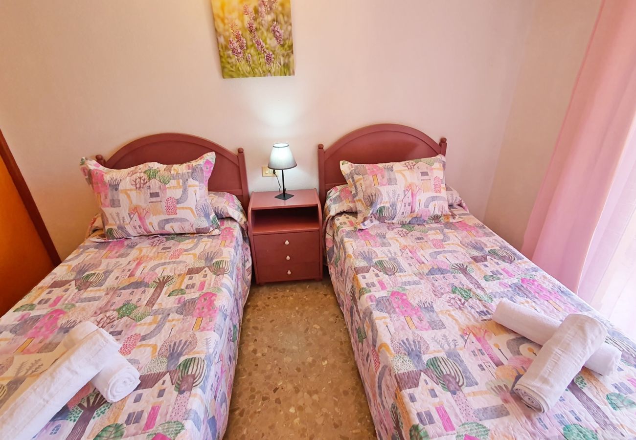 Apartamento en Gandia - BERMUDAS 5ª - 6º - I    /  PLAYA DE GANDIA