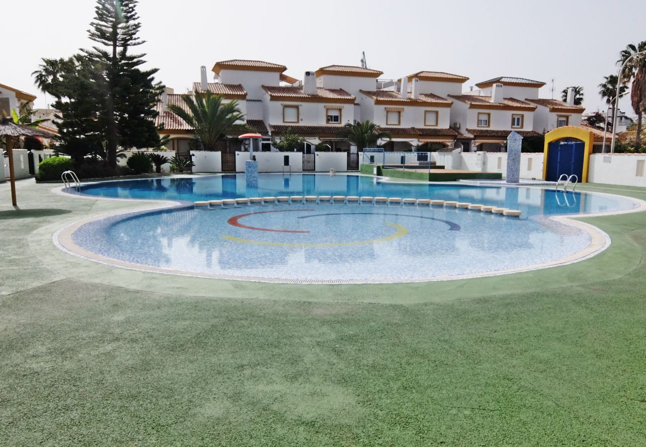 Apartamento en Oliva - FAMILY HOUSE CASA 14    /   PLAYA DE SAN FERNANDO