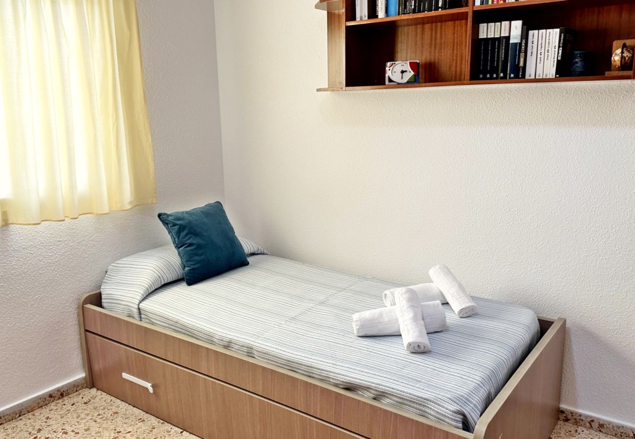 Apartamento en Gandia - PARQUE SAN JORDI F2 - 1ª - 1º - 101   /   PLAYA DE GANDIA