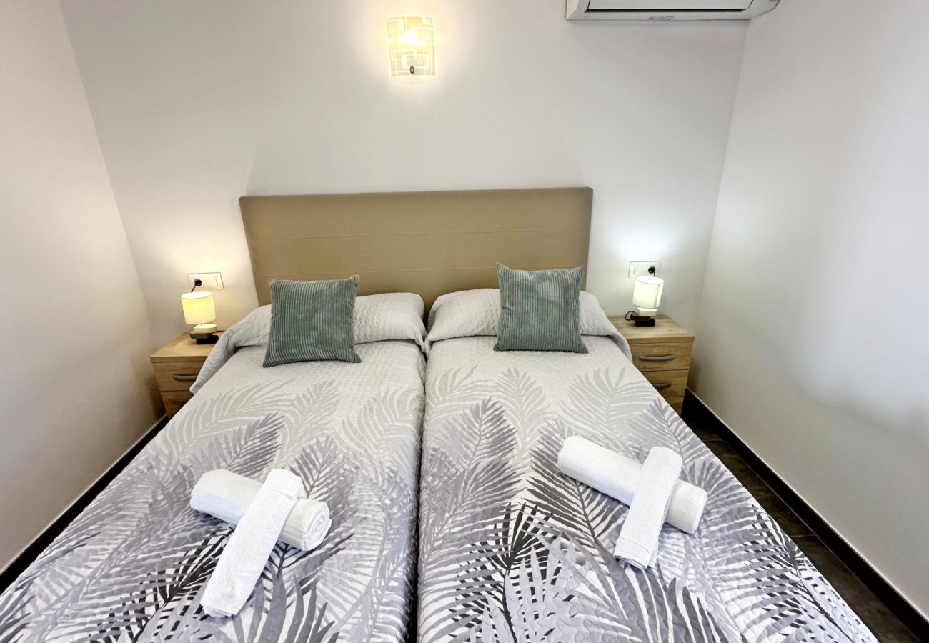Apartamento en Gandia - ROMPEOLAS 1ª - 5º - 21   /   PLAYA DE GANDIA