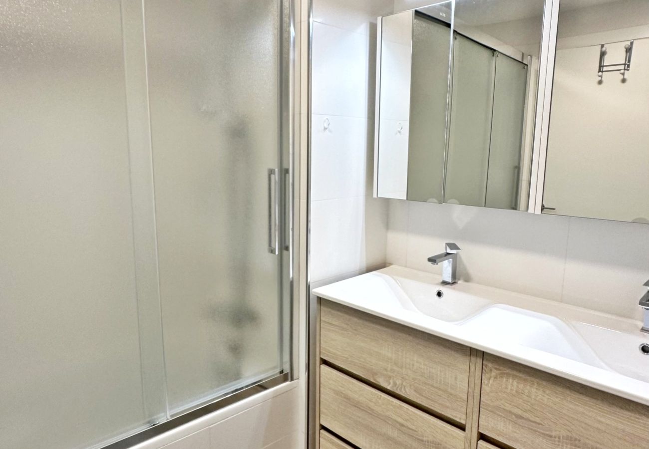 Apartamento en Gandia - ROMPEOLAS 1ª - 5º - 21   /   PLAYA DE GANDIA
