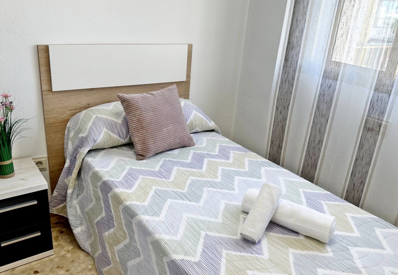 Apartamento en Gandia - GOLETA IV - 3ª - 8º - IZQ    /    PLAYA DE GANDIA