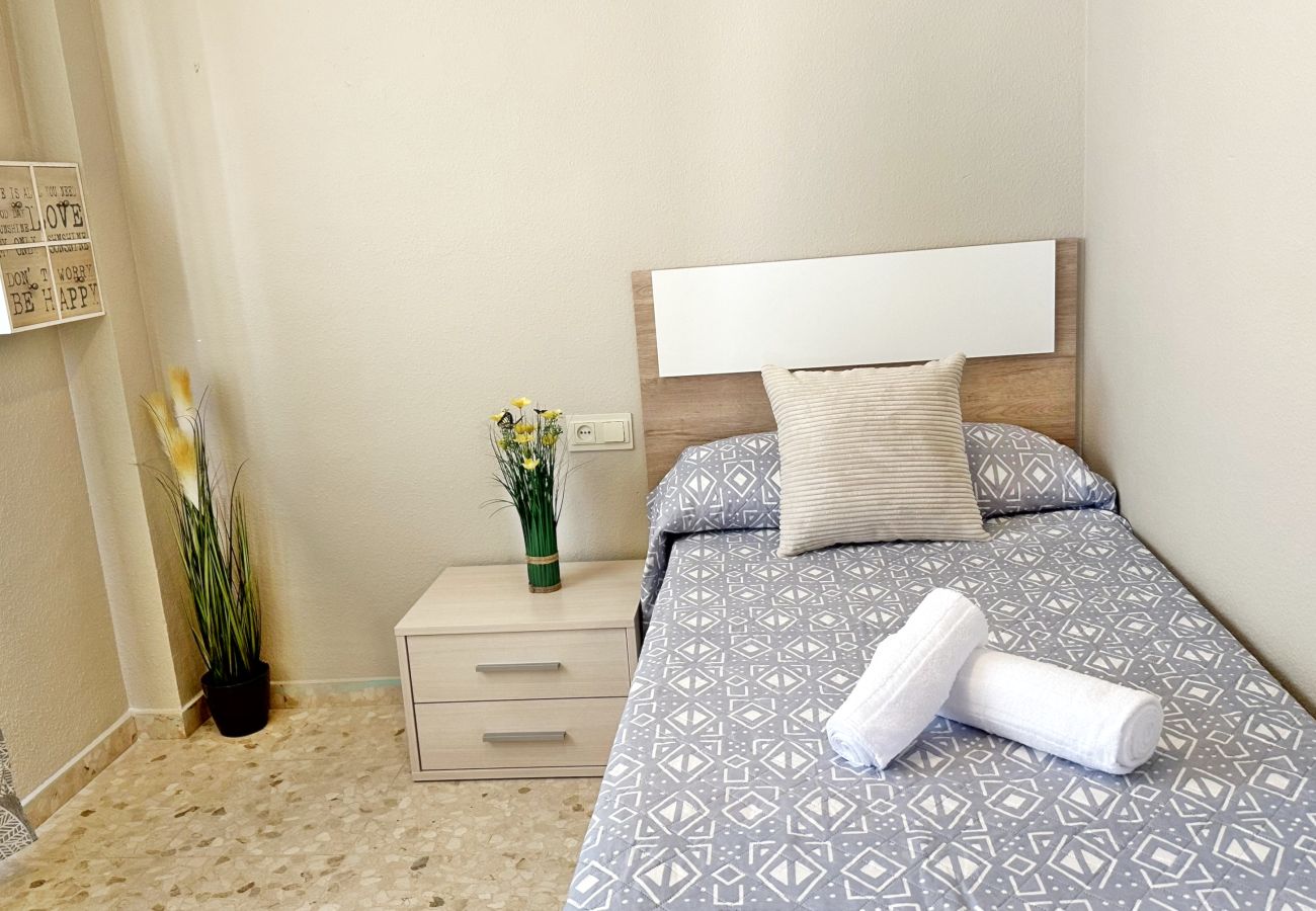 Apartamento en Gandia - GOLETA IV - 3ª - 8º - IZQ    /    PLAYA DE GANDIA