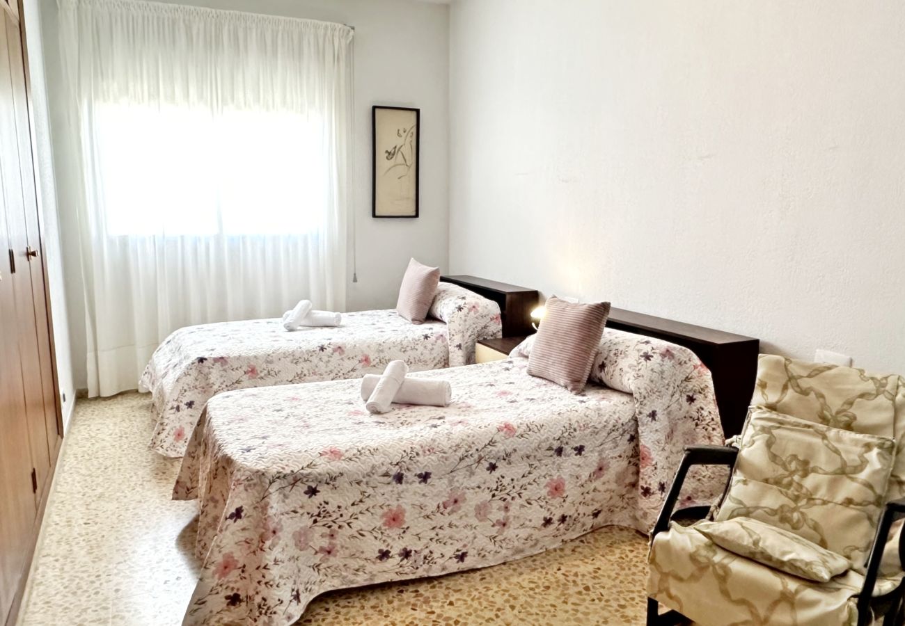 Apartamento en Gandia - ALBATROS II - Esc. Dcha - 3º - 6ª   /   playa de Gandía