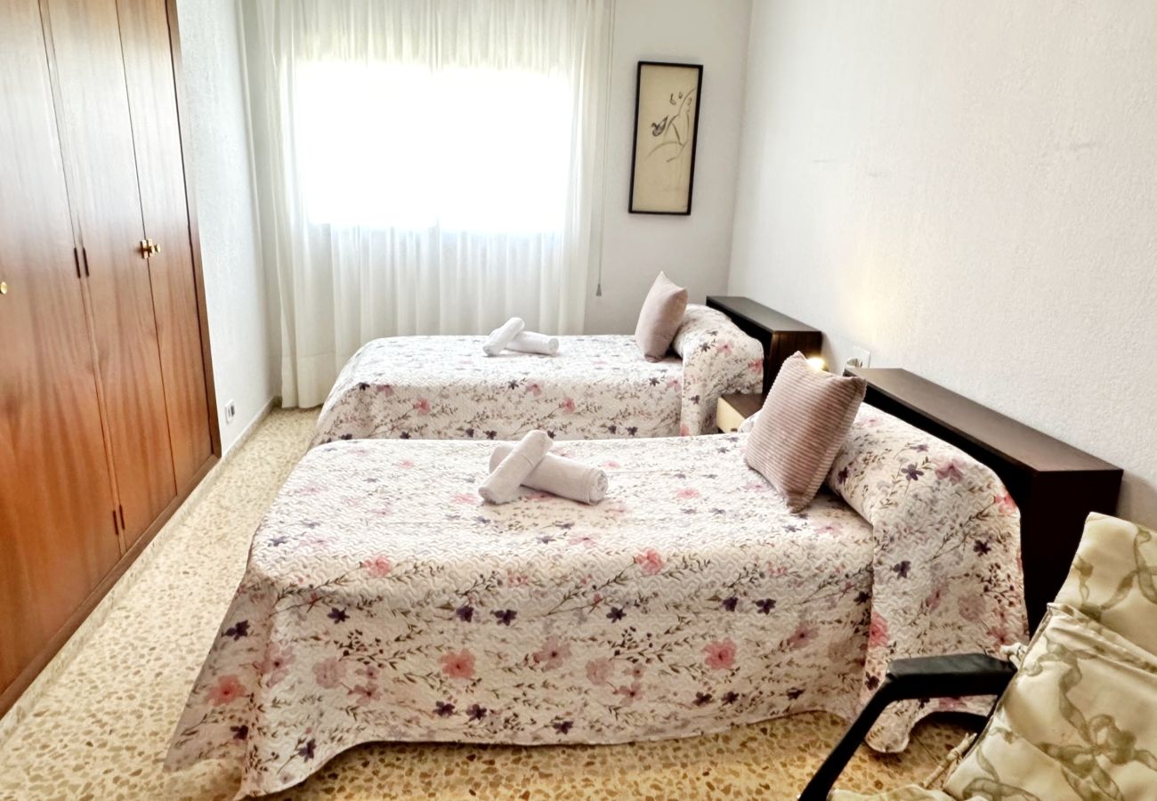 Apartamento en Gandia - ALBATROS II - Esc. Dcha - 3º - 6ª   /   playa de Gandía