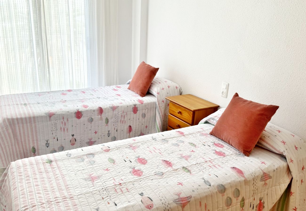 Apartamento en Miramar Playa - LOS SAUCES BL 2 - 2ª - 2º - 5  /  PLAYA DE MIRAMAR