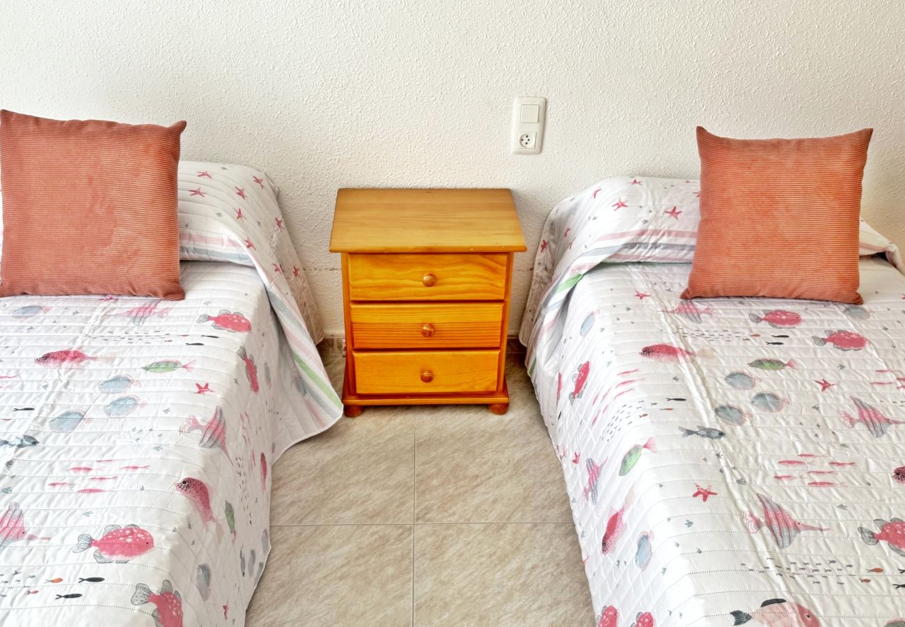 Apartamento en Miramar Playa - LOS SAUCES BL 2 - 2ª - 2º - 5  /  PLAYA DE MIRAMAR
