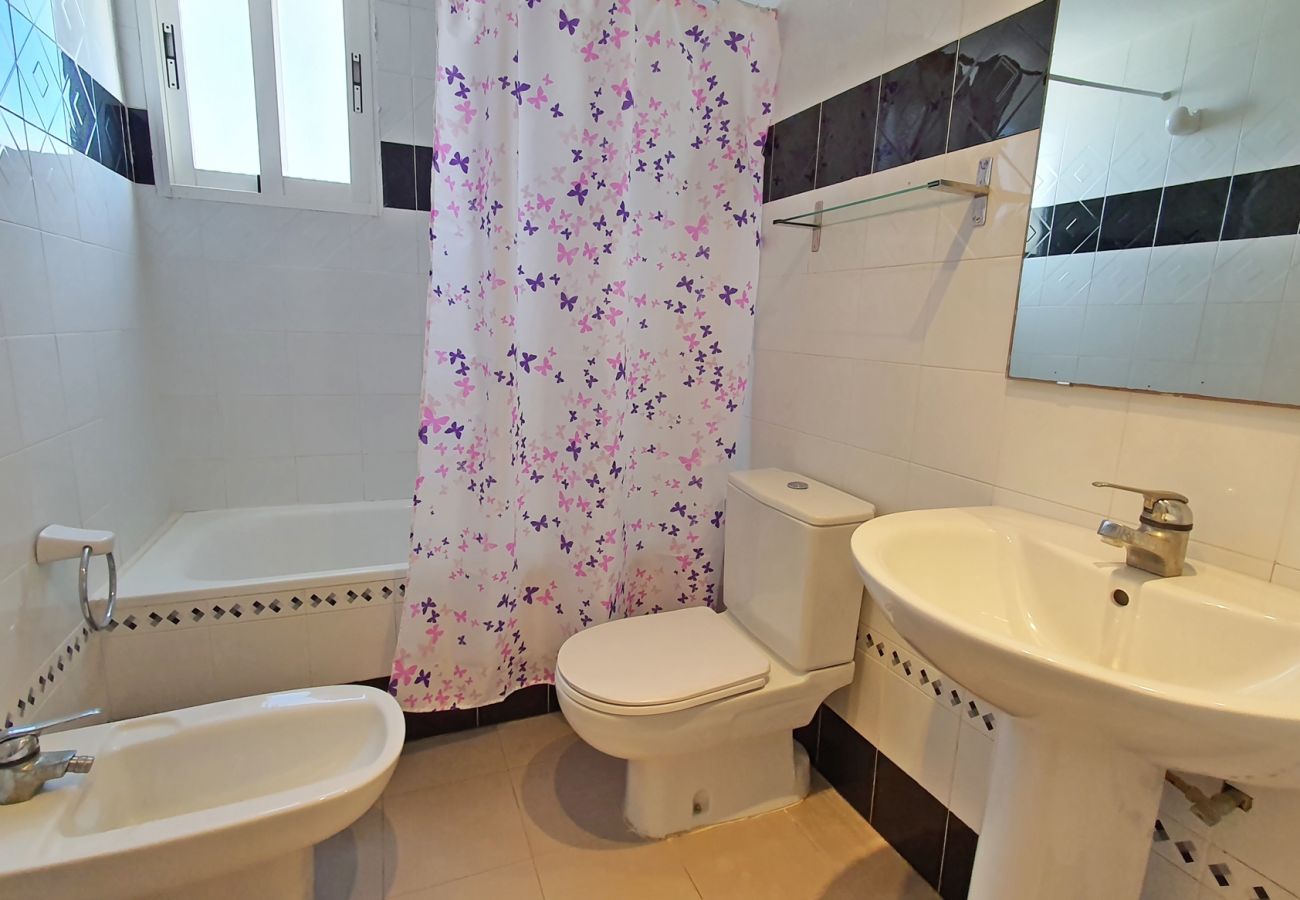 Apartamento en Gandia - APARTAMENTO DE 3 DORMITORIOS FRENTE A LA PLAYA DE GANDIA