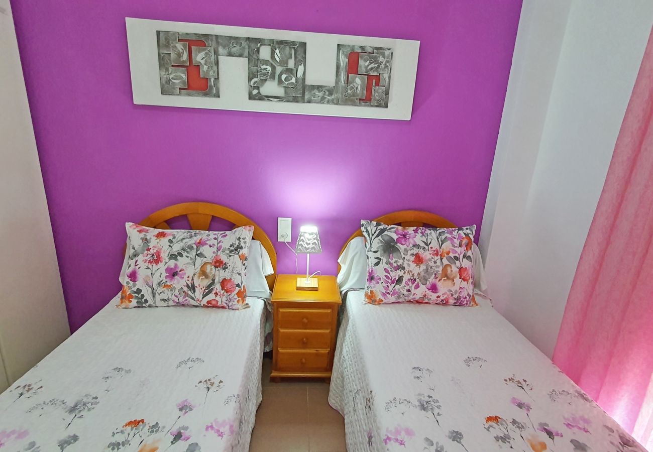 Apartamento en Gandia - APARTAMENTO DE 3 DORMITORIOS FRENTE A LA PLAYA DE GANDIA