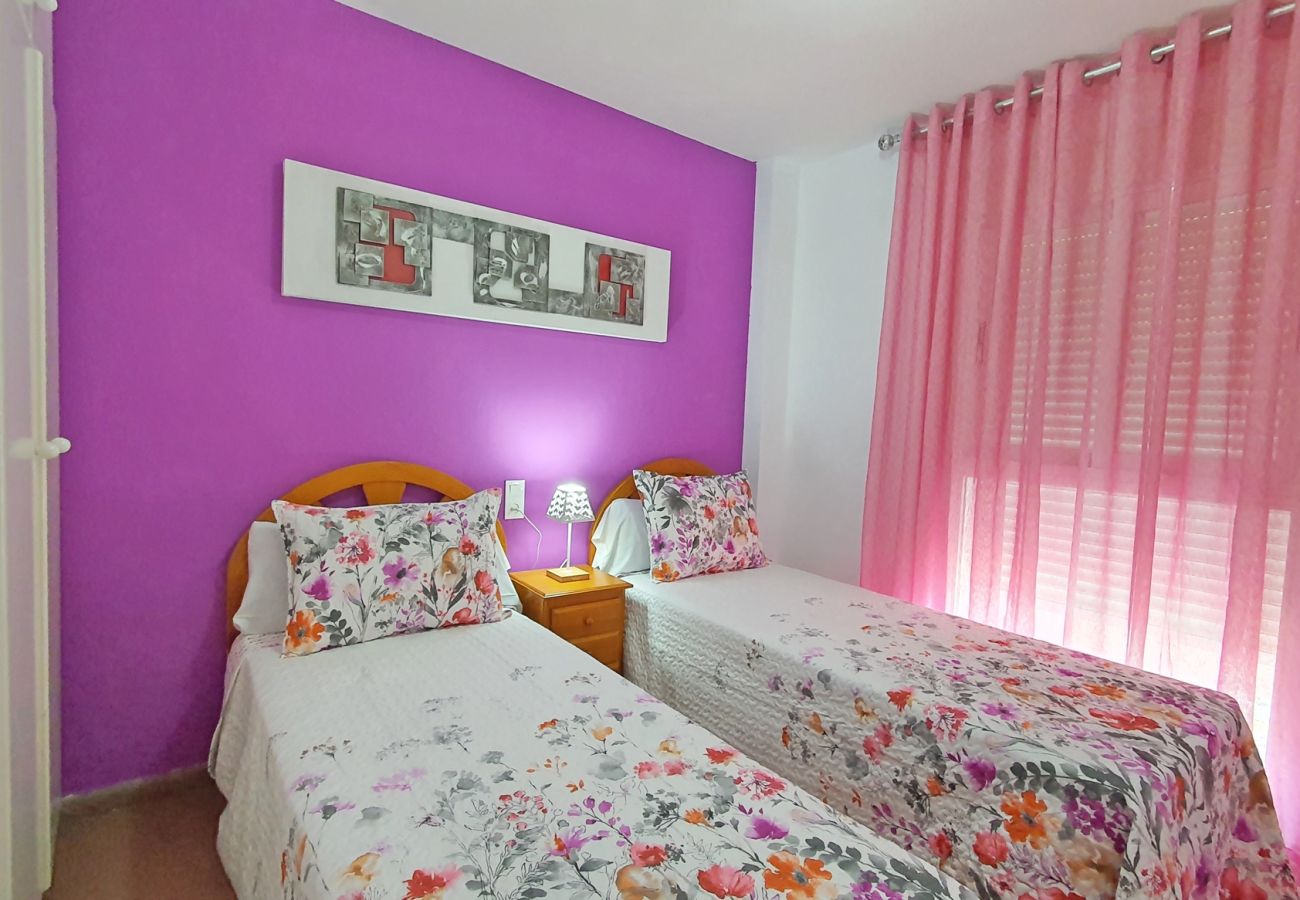 Apartamento en Gandia - APARTAMENTO DE 3 DORMITORIOS FRENTE A LA PLAYA DE GANDIA