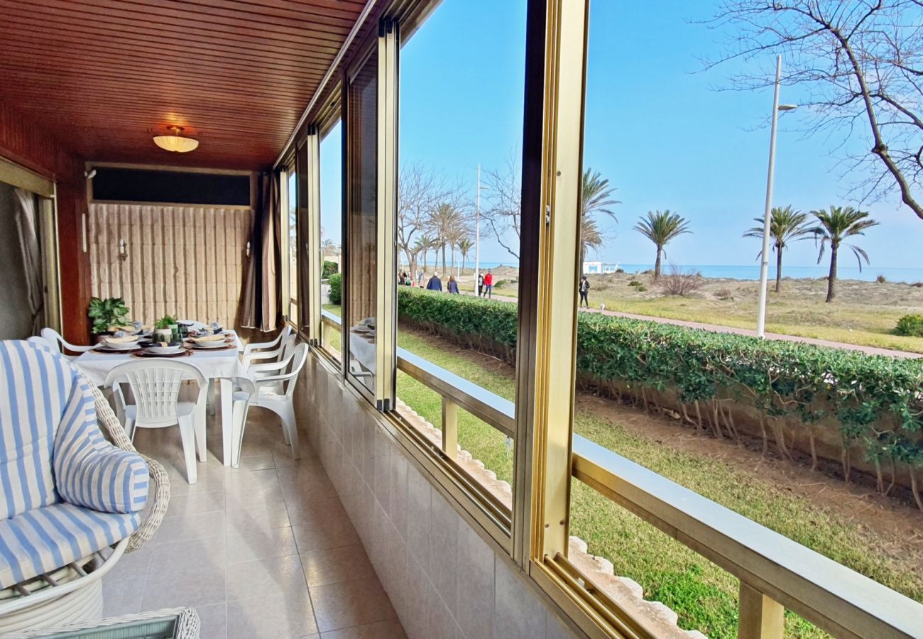 Apartamento en Gandia - APARTAMENTO DE 3 DORMITORIOS EN PRIEMRA LINEA DE PLAYA DE GANDIA