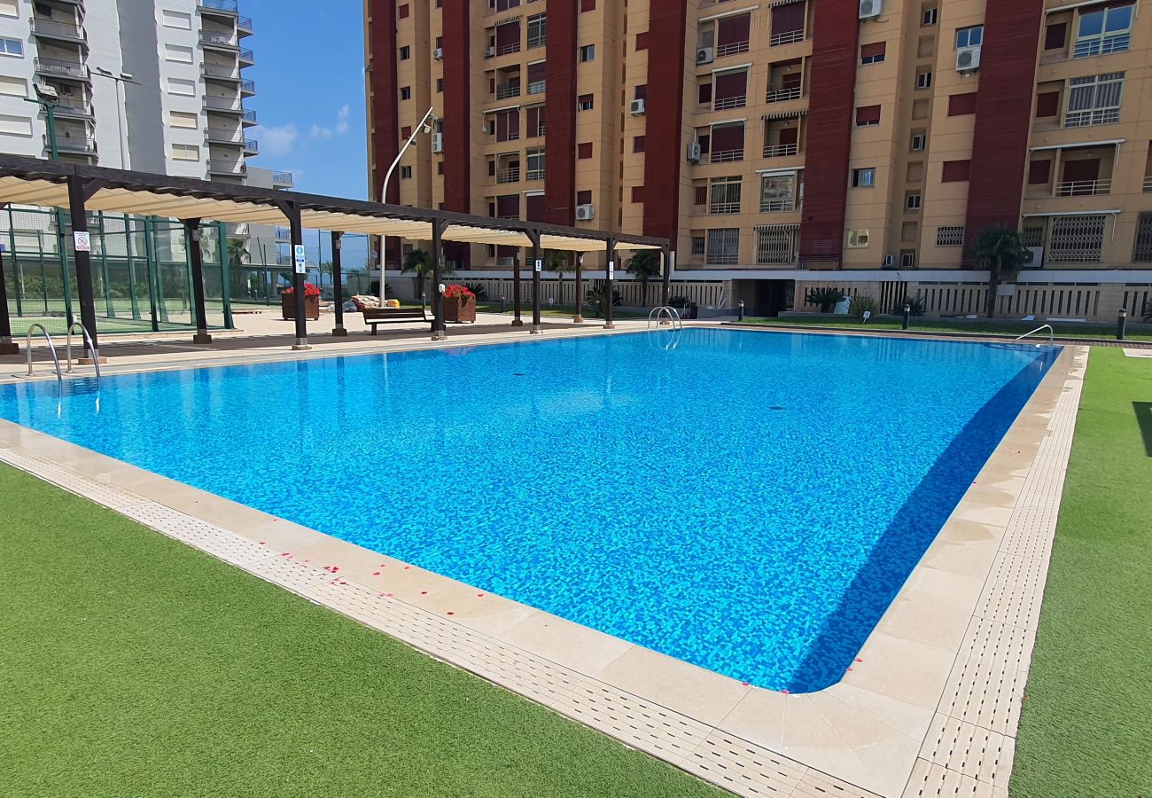 Apartamento en Gandia - APARTAMENTO DE 3 DORMITORIOS EN PRIEMRA LINEA DE PLAYA DE GANDIA